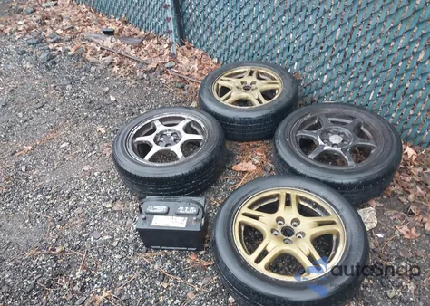 2000 Subaru Outback z USA, uszkodzony, nr VIN JF1GF4851YH806386